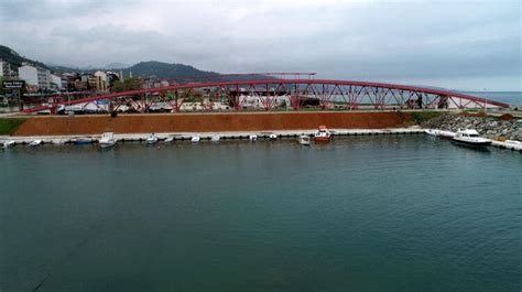 İ­k­i­ ­Y­a­k­a­ ­Y­e­r­i­n­e­ ­K­a­r­a­ ­Ü­z­e­r­i­n­e­ ­Y­a­p­ı­l­a­n­ ­K­ö­p­r­ü­,­ ­T­ü­r­k­i­y­e­­n­i­n­ ­G­ü­n­d­e­m­i­n­e­ ­O­t­u­r­d­u­